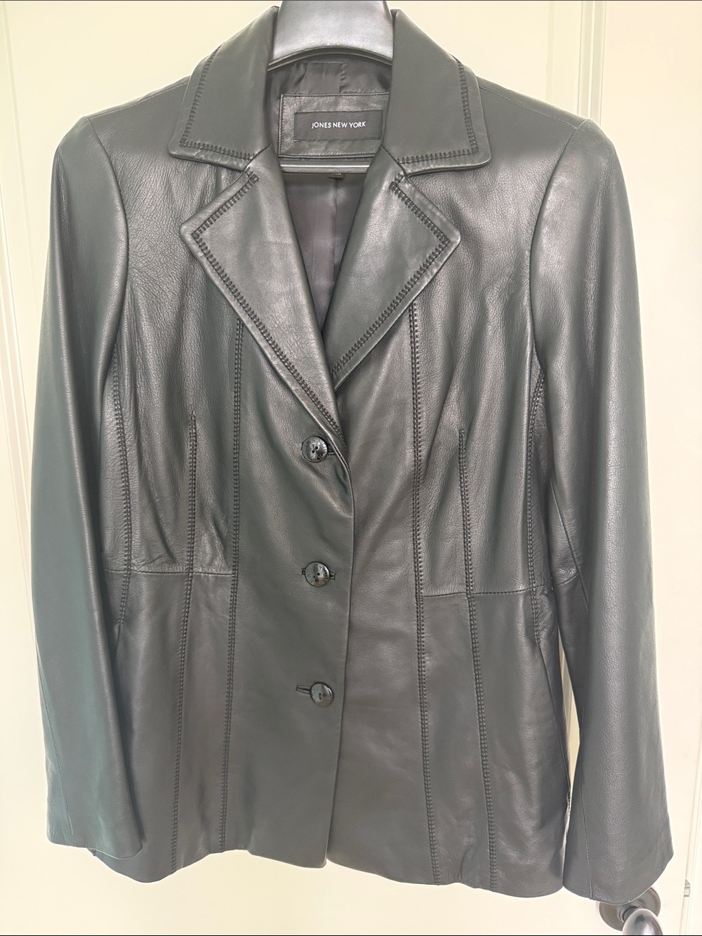 Women’s Jones New York Black Leather Button-Front Jacket size Medium